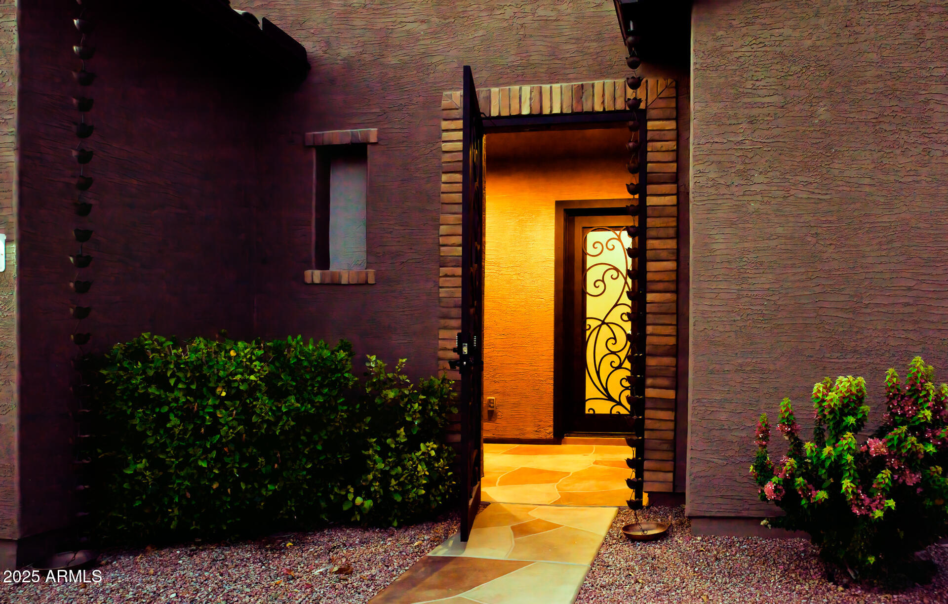 20659 N ENCHANTMENT Pass