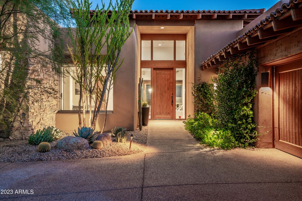 Photo of 9795 E Forgotten Hills Drive, Scottsdale, AZ 85262 (MLS # 6982160)