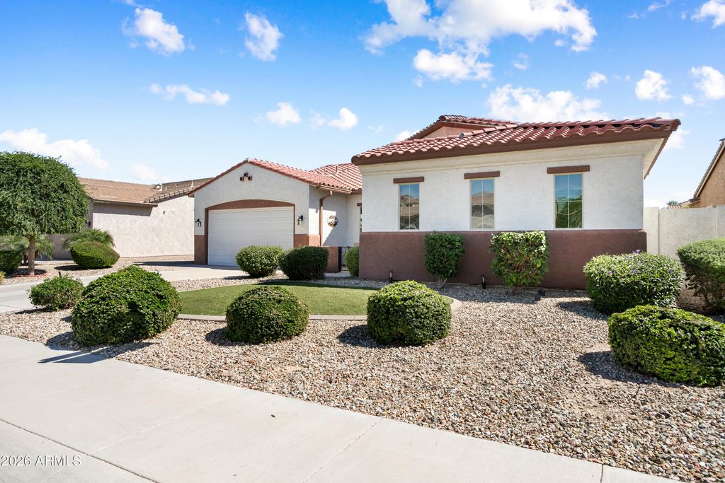 Photo of 15627 W Berkeley Road, Goodyear, AZ 85395 (MLS # 7003186)
