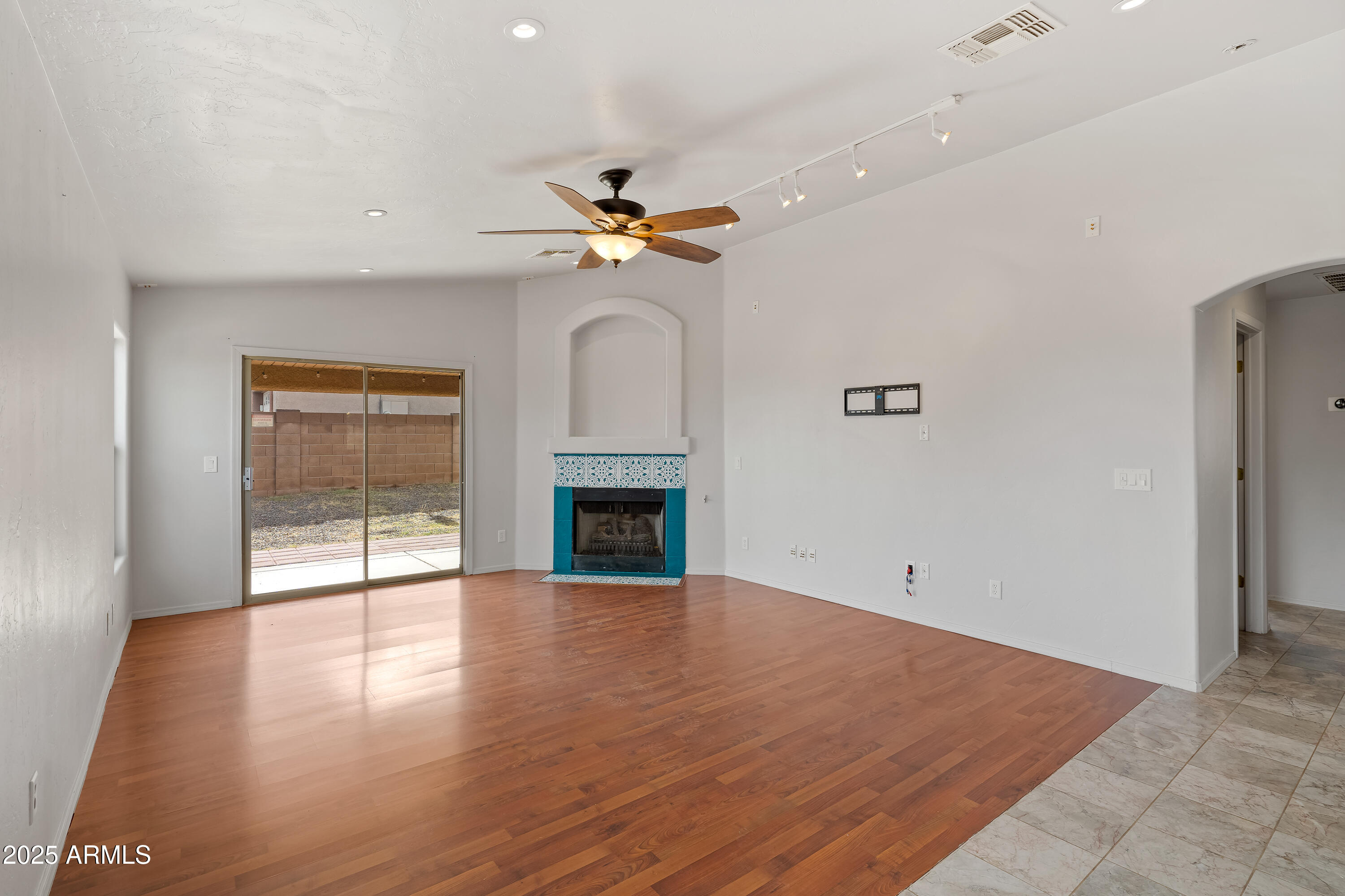 2157 CAMINO DE PATINA --
