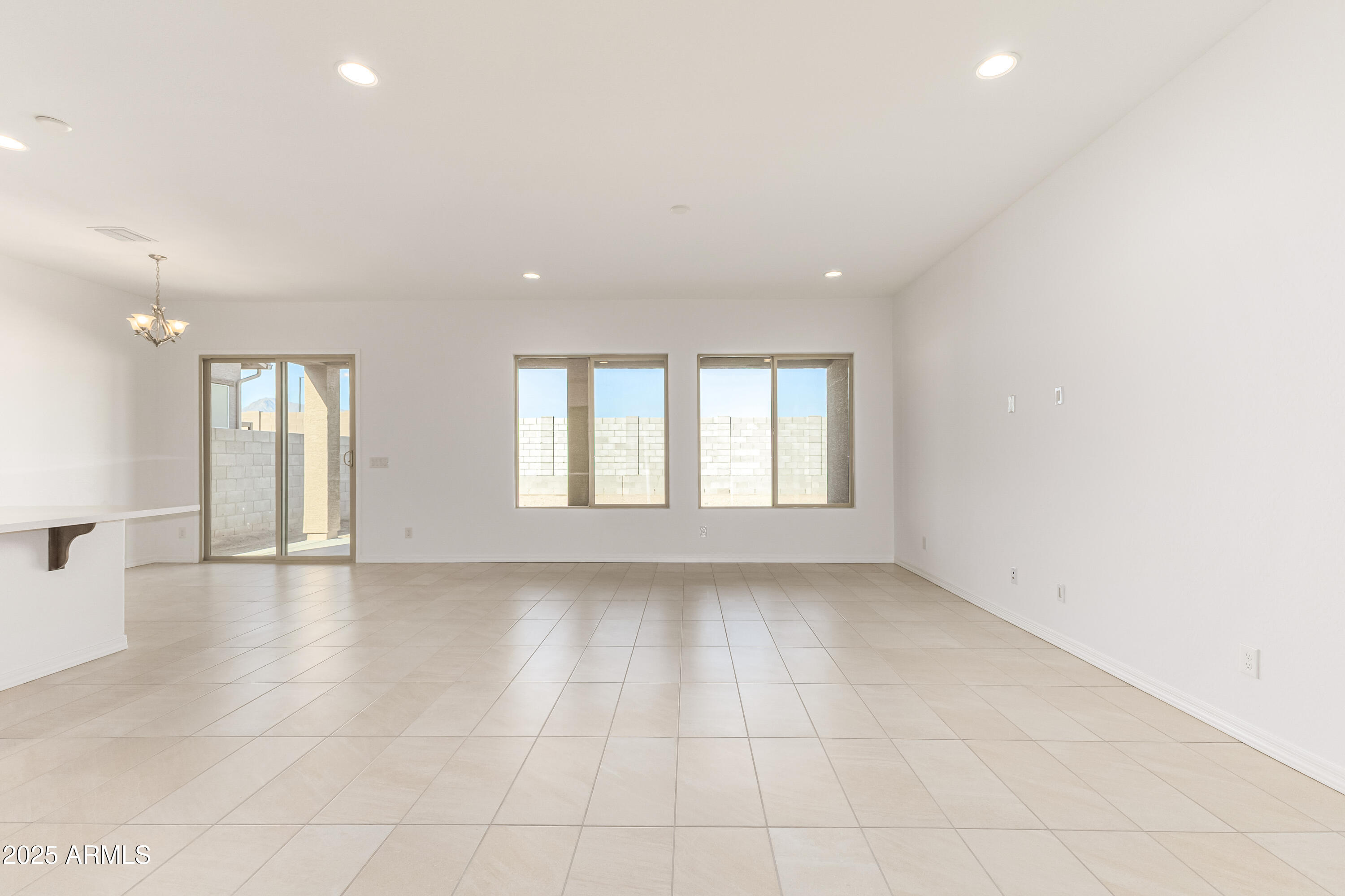 20276 W CATALINA Drive