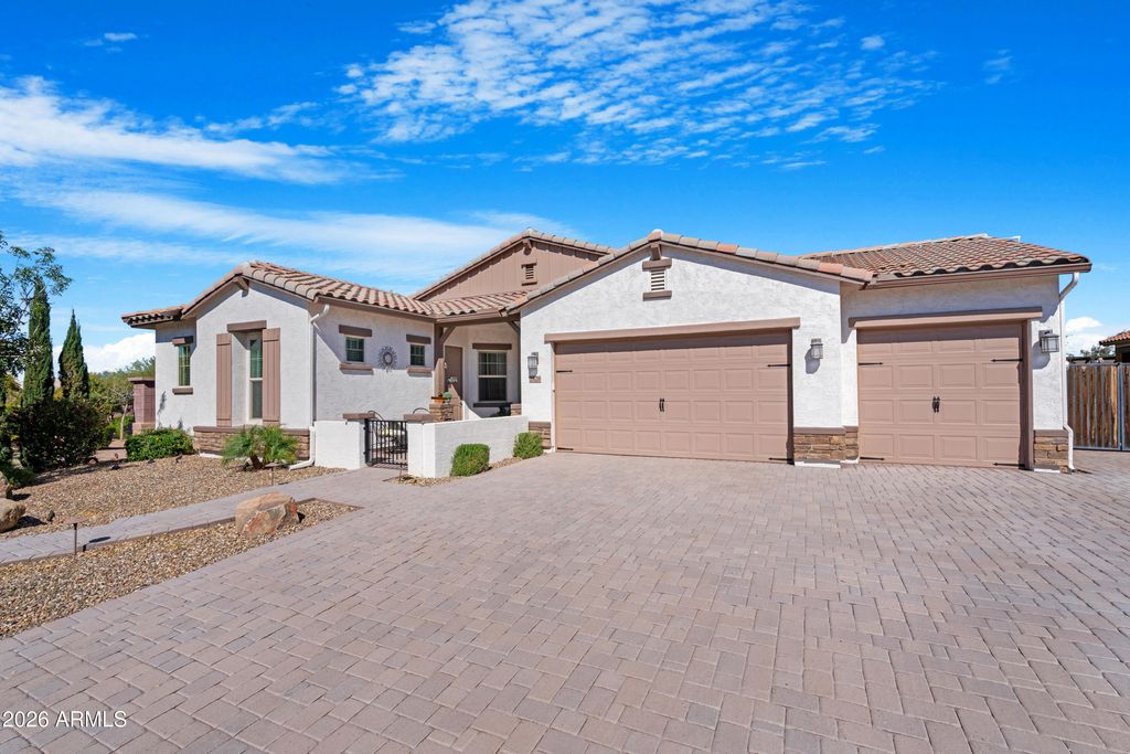 Photo of 2826 E La Costa Drive, Gilbert, AZ 85298 (MLS # 6991408)