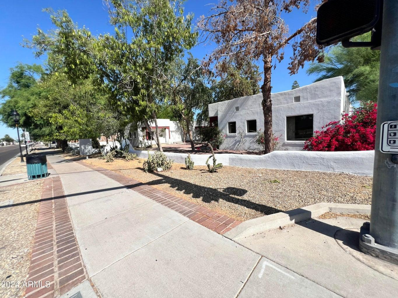 5908 W Myrtle Avenue 5908