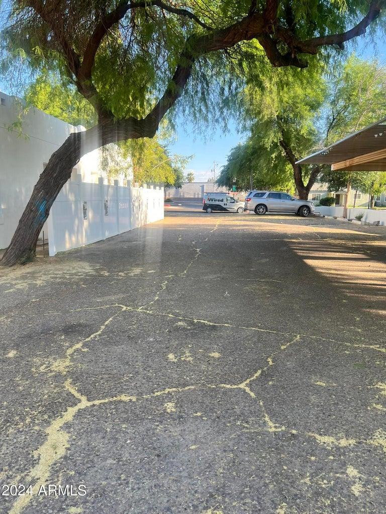 5908 W Myrtle Avenue 5908