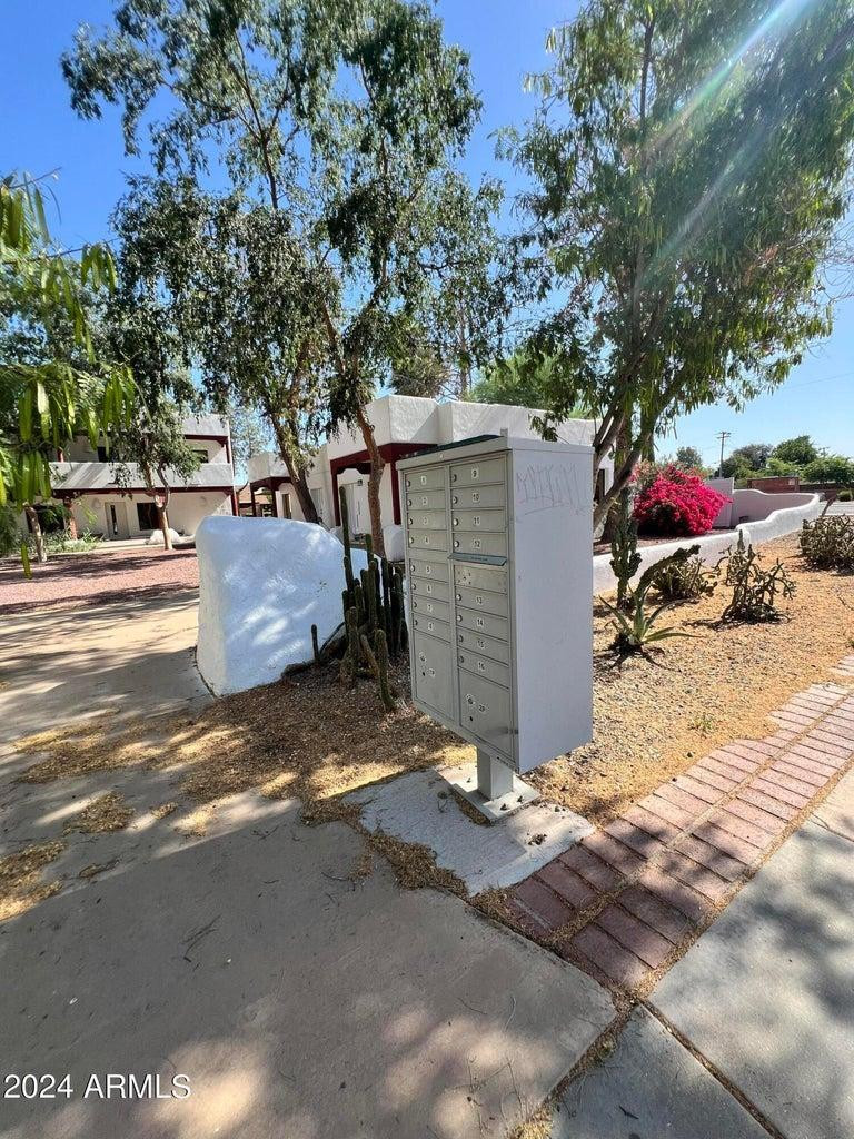 5908 W Myrtle Avenue 5908