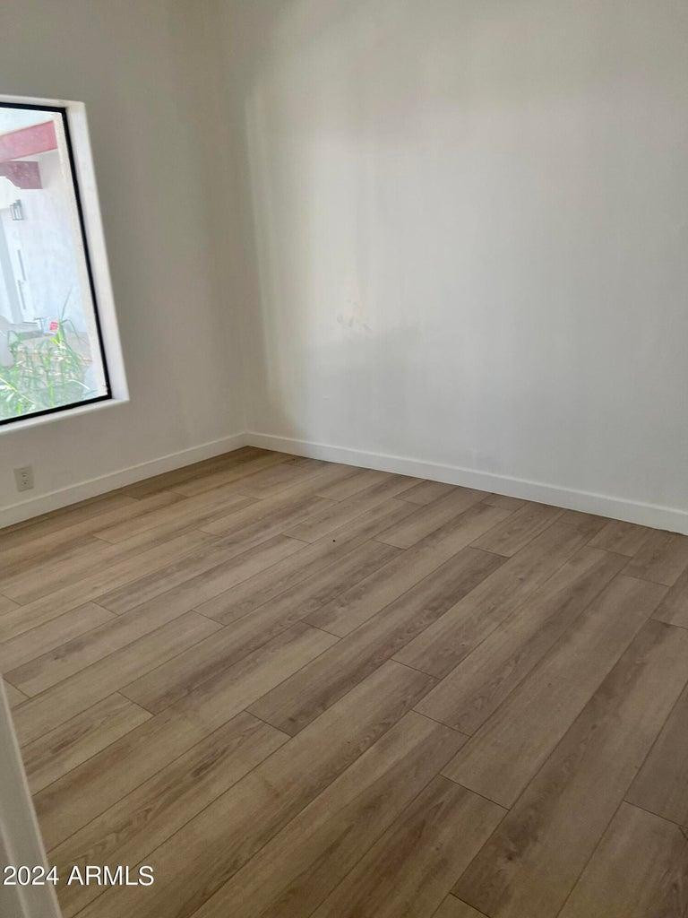 5908 W Myrtle Avenue 5908