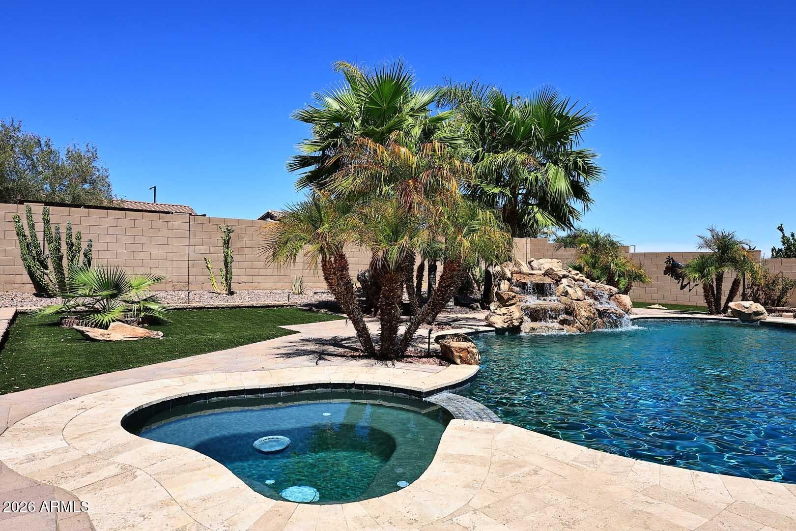 18182 W LAS PALMARITAS Drive