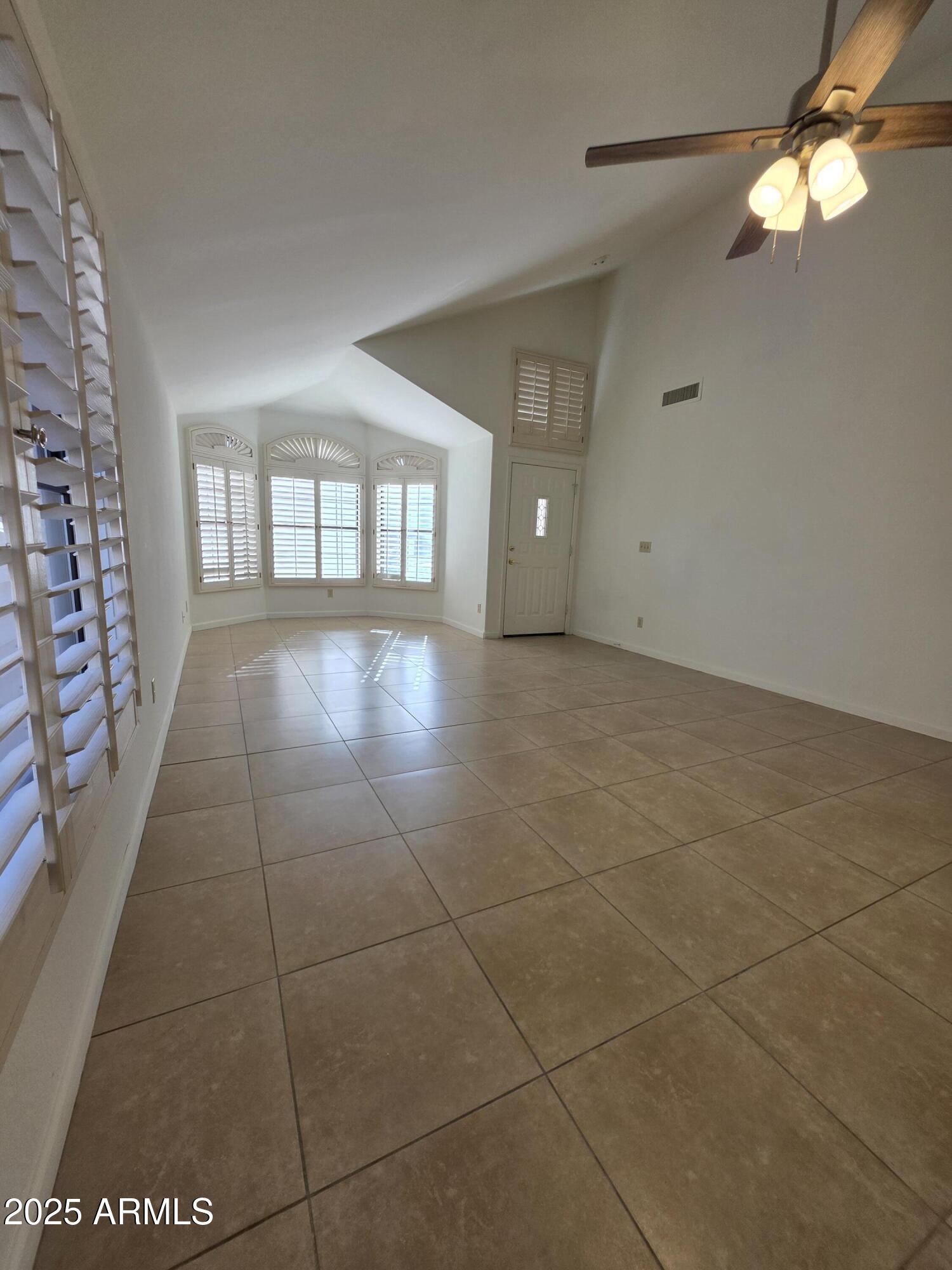 5946 E AIRE LIBRE Lane