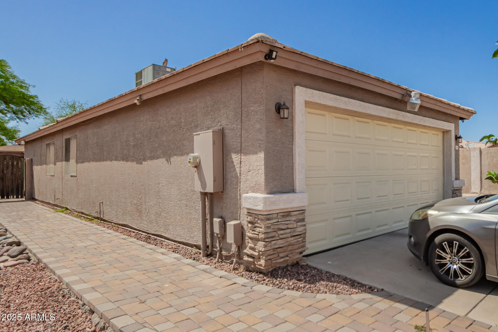 4644 N 84TH Drive
