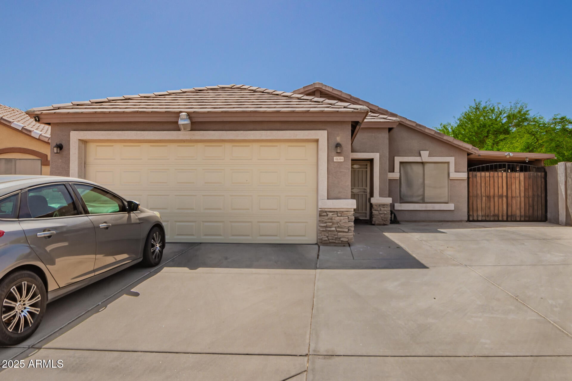 4644 N 84TH Drive