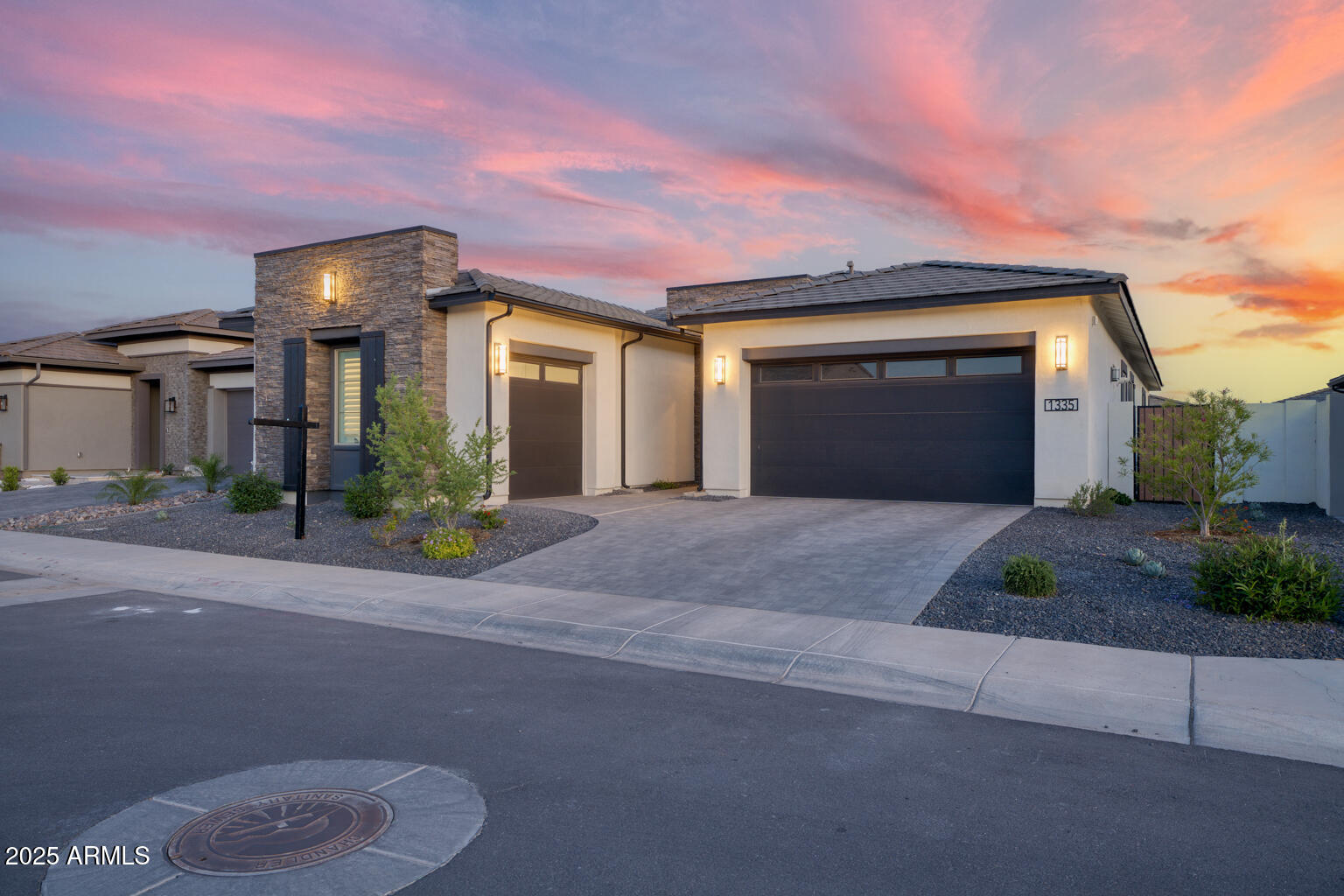 1335 E NOLAN Place