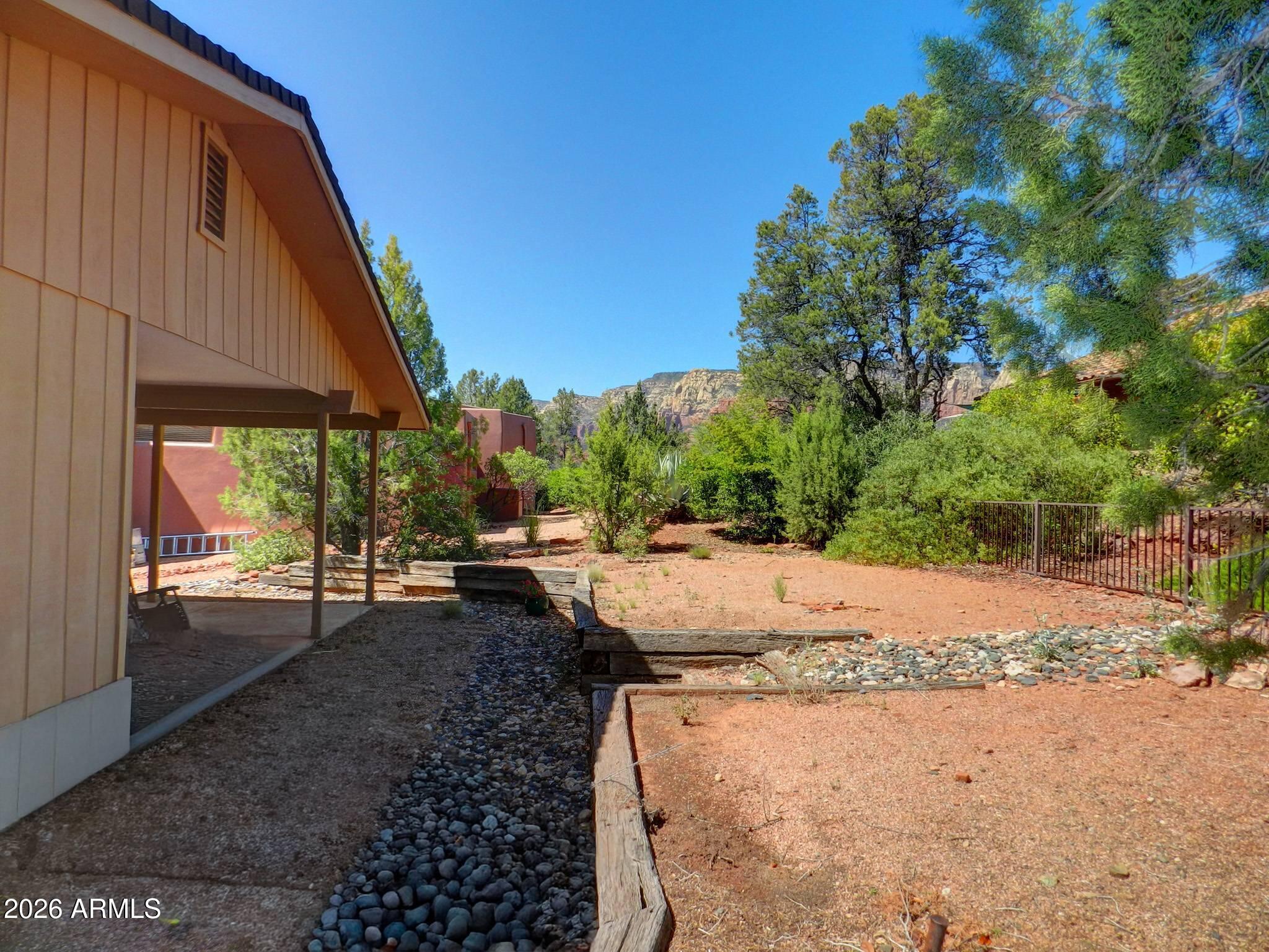 ROLLING HILLS ESTATES 3 - Residential