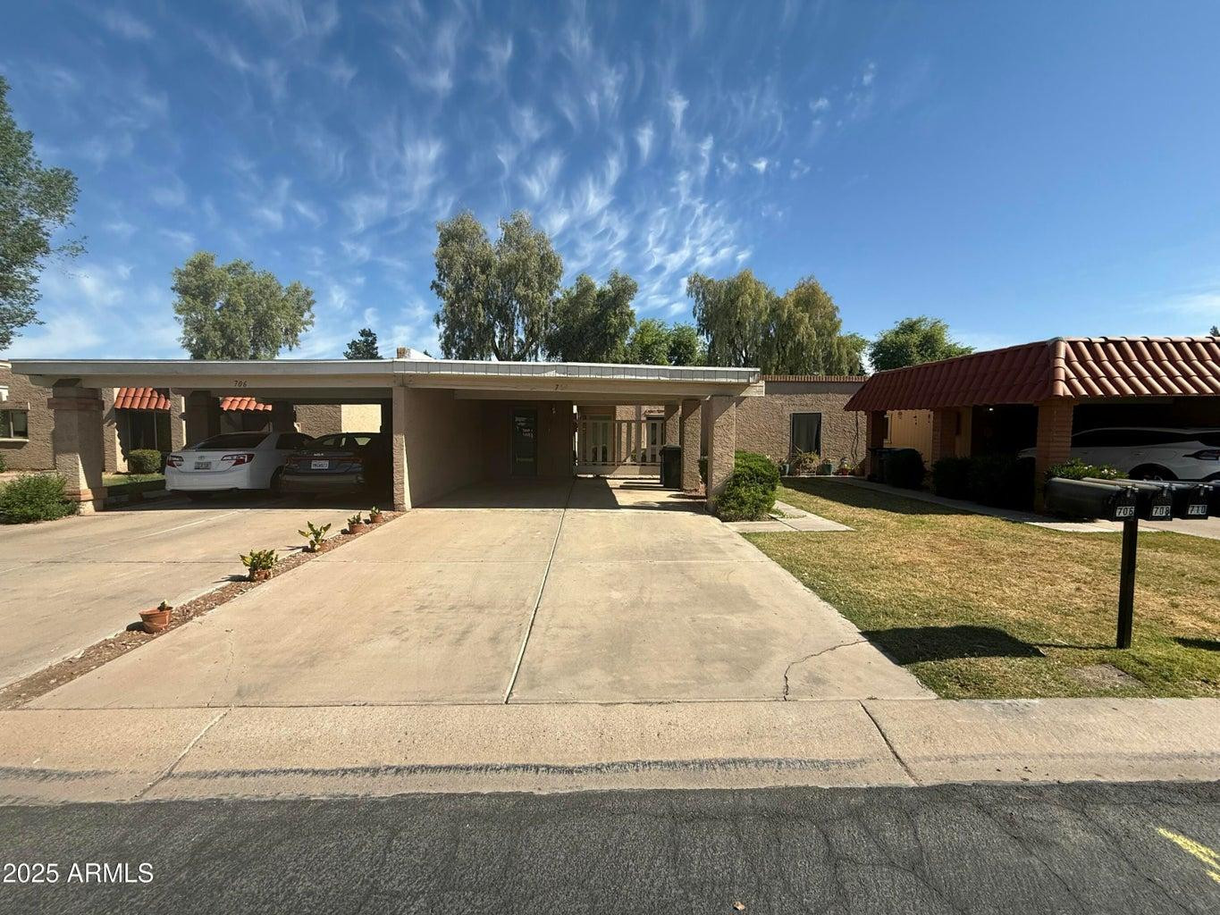 708 E Colgate Drive