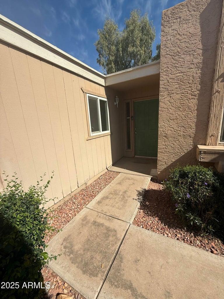 708 E Colgate Drive