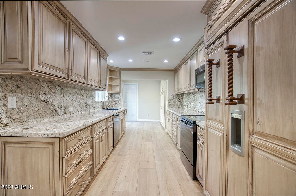 Photo of 26052 N Bravo Lane, Rio Verde, AZ 85263 (MLS # 6932875)