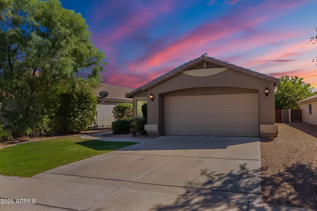 Photo of 9347 E Nopal Avenue, Mesa, AZ 85209 (MLS # 6926029)