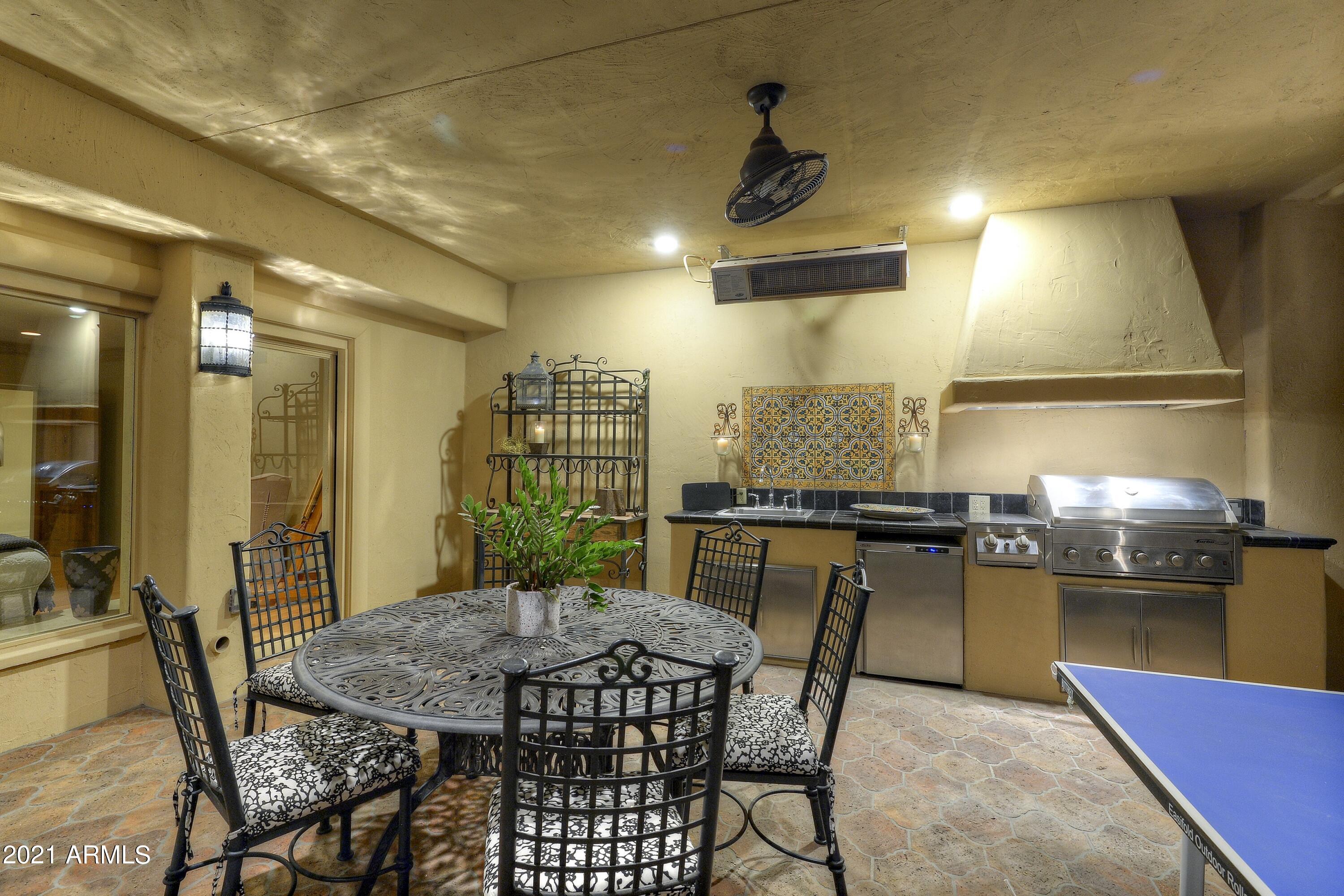 Country Club Manor - Residential