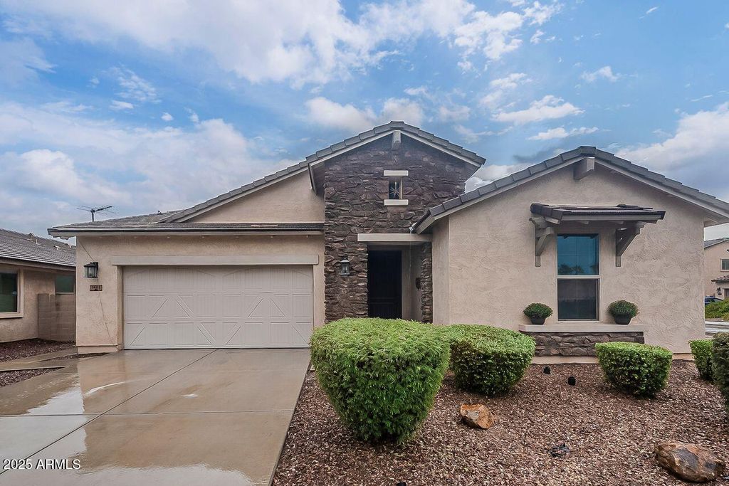 Photo of 1423 E Canary Drive, Gilbert, AZ 85297 (MLS # 6925760)