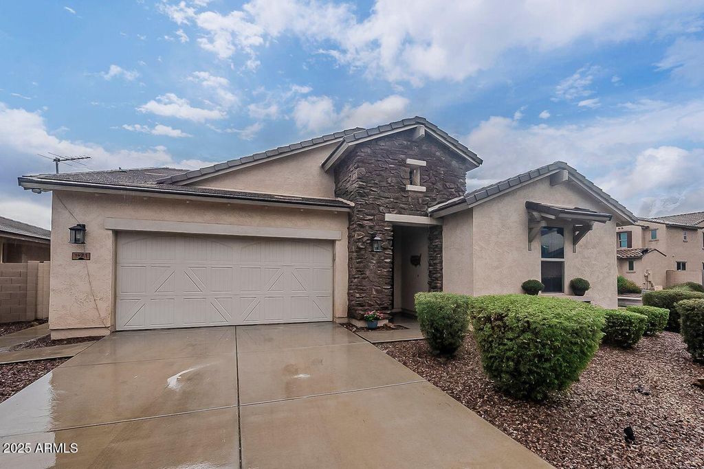 Photo of 1423 E Canary Drive, Gilbert, AZ 85297 (MLS # 6925760)