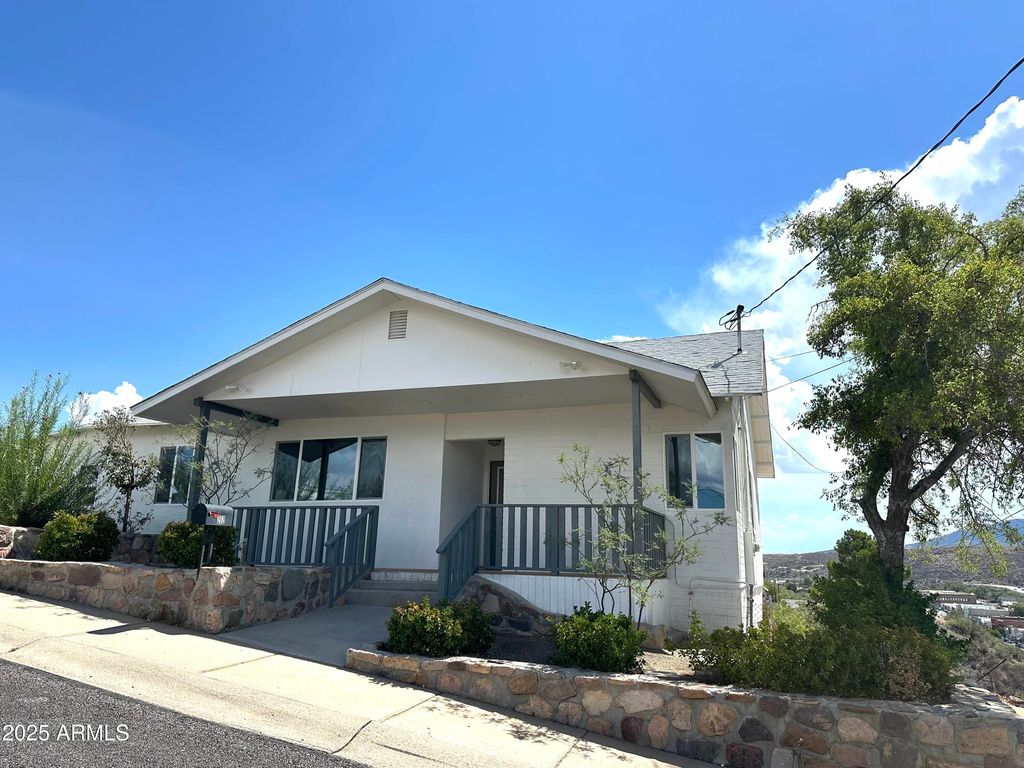 Photo of 202 E Mesa Street, Globe, AZ 85501 (MLS # 6936094)