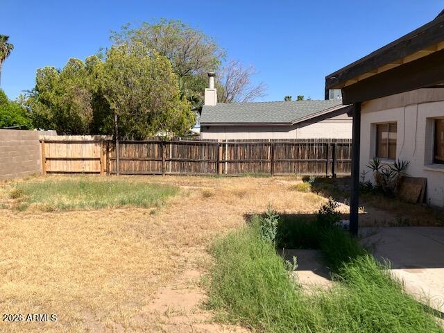 2512 E Larkspur Drive