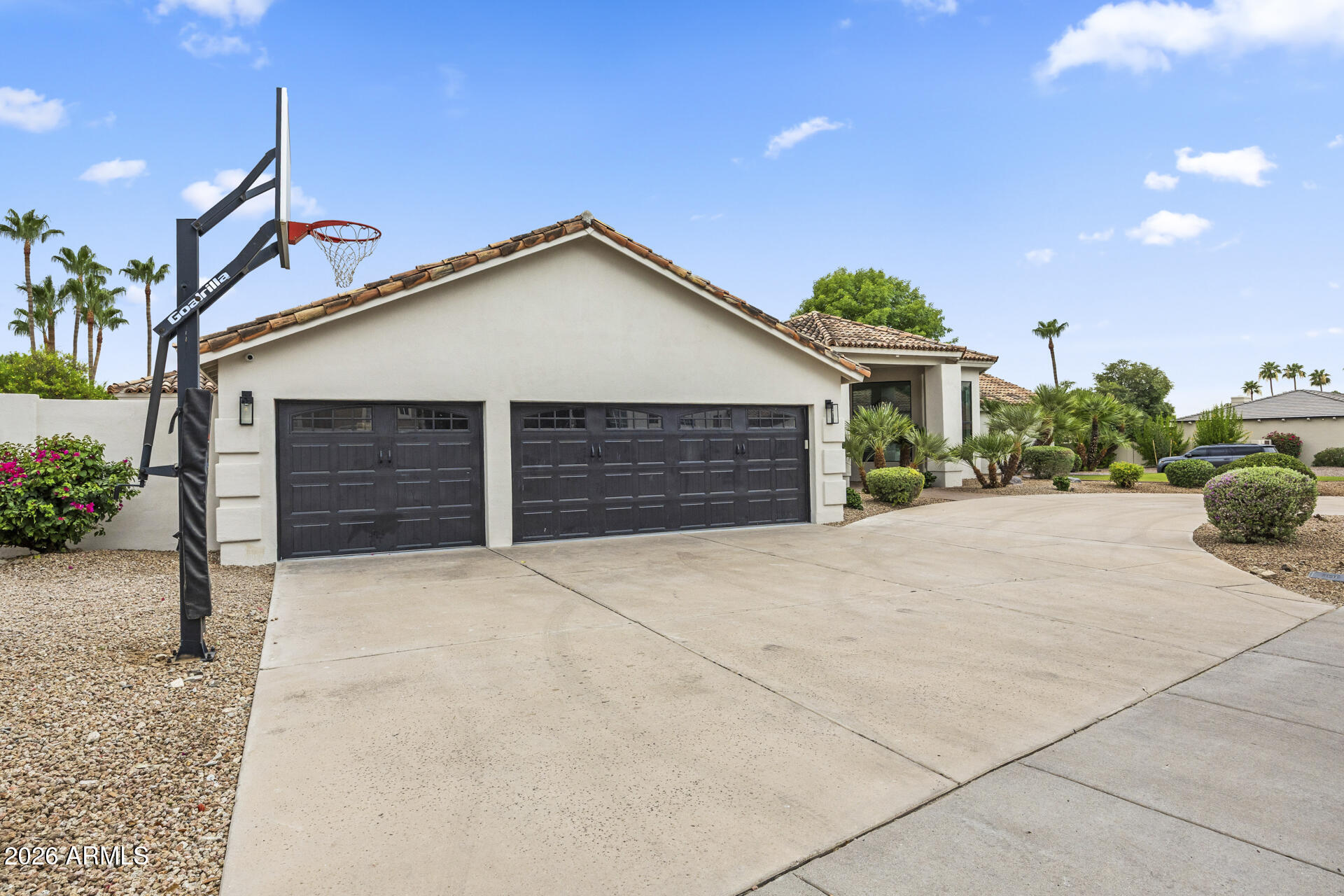 10205 E Corrine Drive