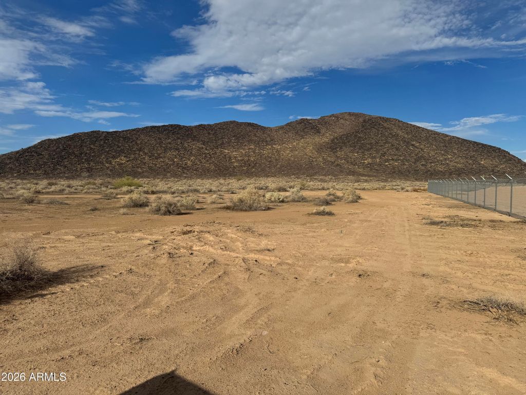 Photo of 365 W Vineyard Road #-, Tonopah, AZ 85354 (MLS # 7048479)
