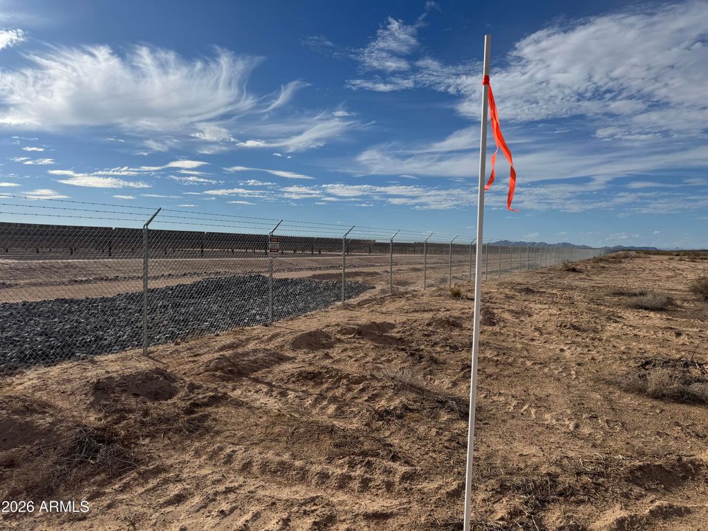 Photo of 365 W Vineyard Road #-, Tonopah, AZ 85354 (MLS # 7048479)