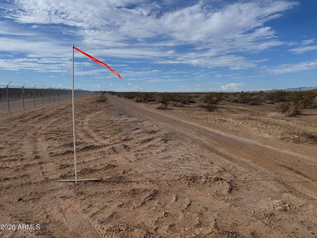 Photo of 365 W Vineyard Road #-, Tonopah, AZ 85354 (MLS # 7048479)