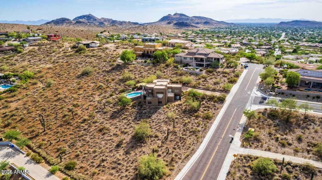 Photo of 1711 E Sharon Drive E #&#39;&#39;&#39;&#39;&#39;&#39;, Phoenix, AZ 85022 (MLS # 6923562)