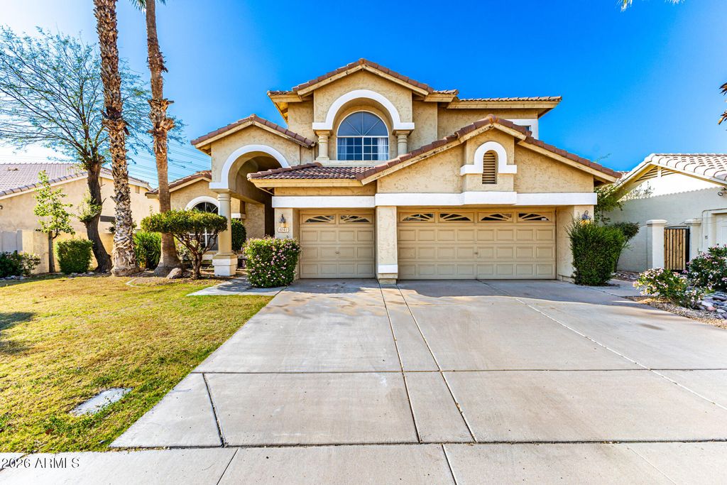 Photo of 2042 E Dias Drive, Gilbert, AZ 85234 (MLS # 6997302)