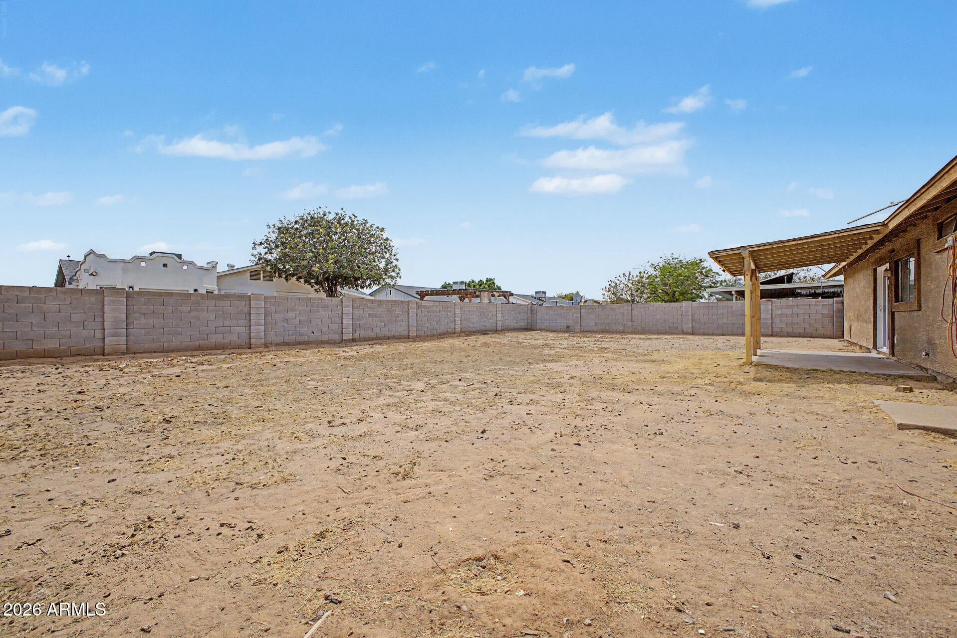 10811 W TURNEY Avenue