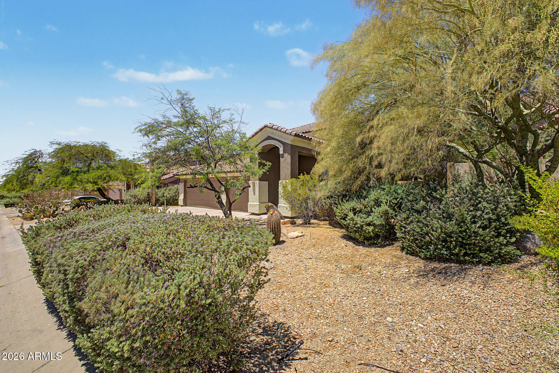 10304 E ROSEMARY Lane