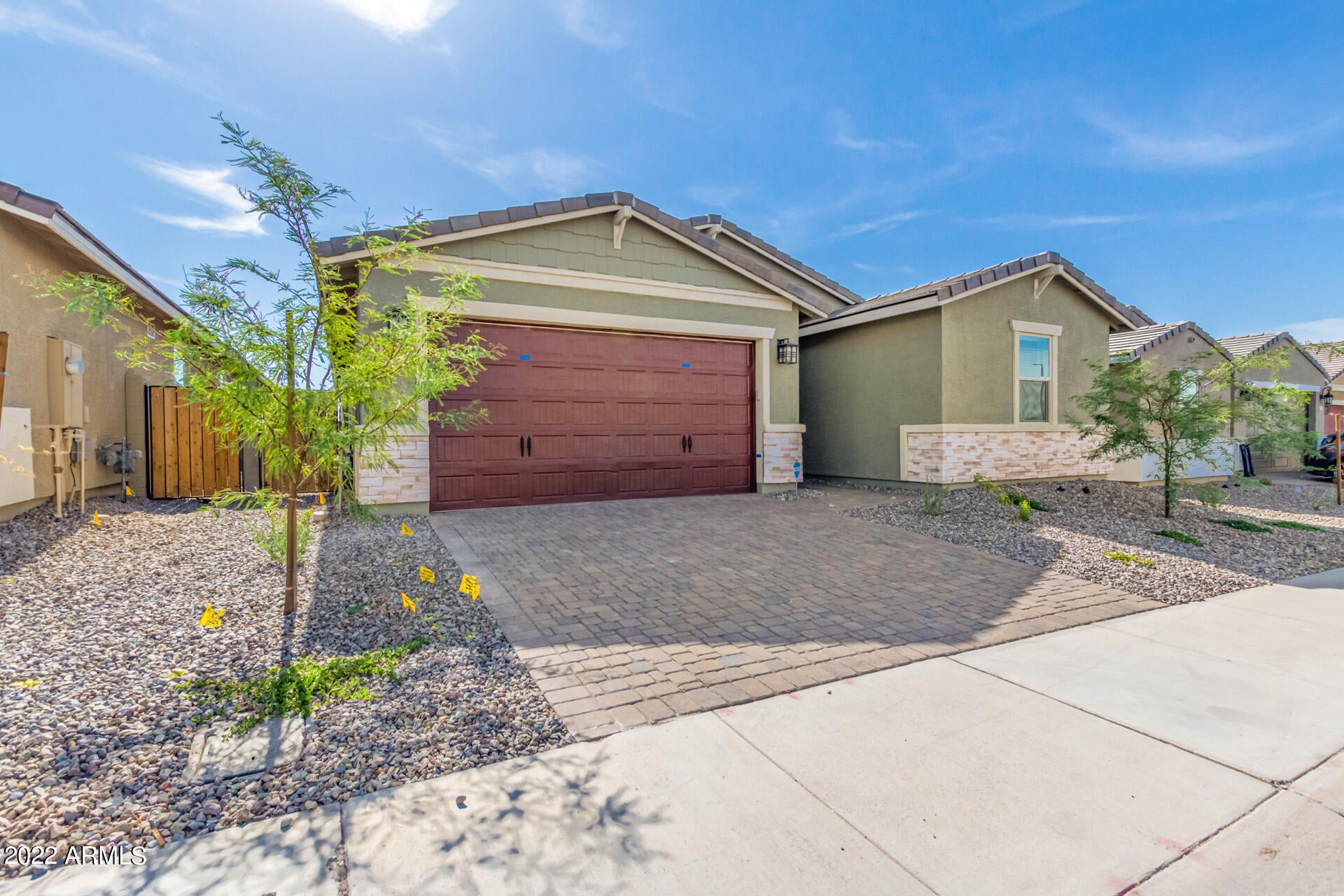 8526 S 69TH Lane