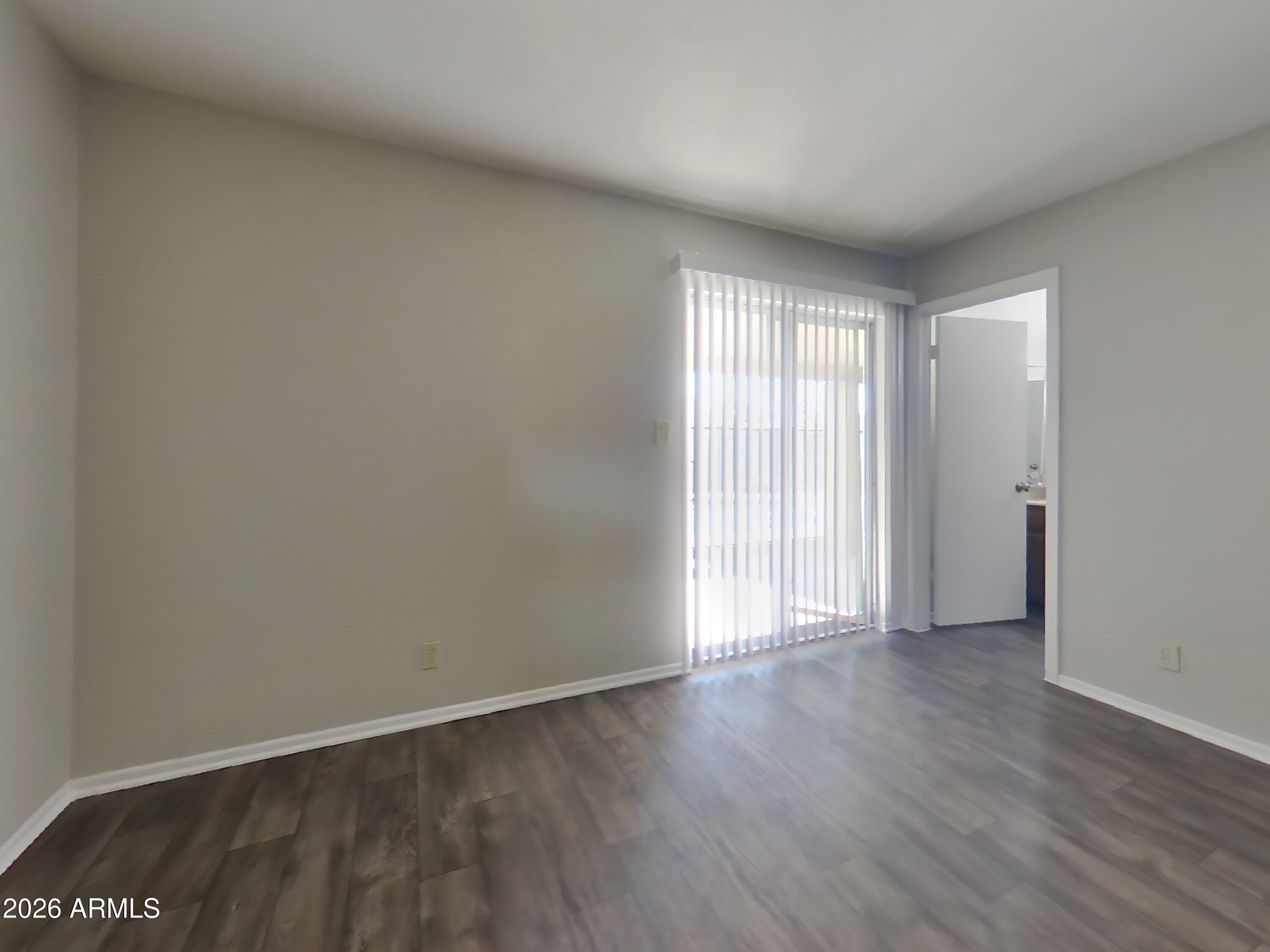 4323 W POINSETTIA Drive