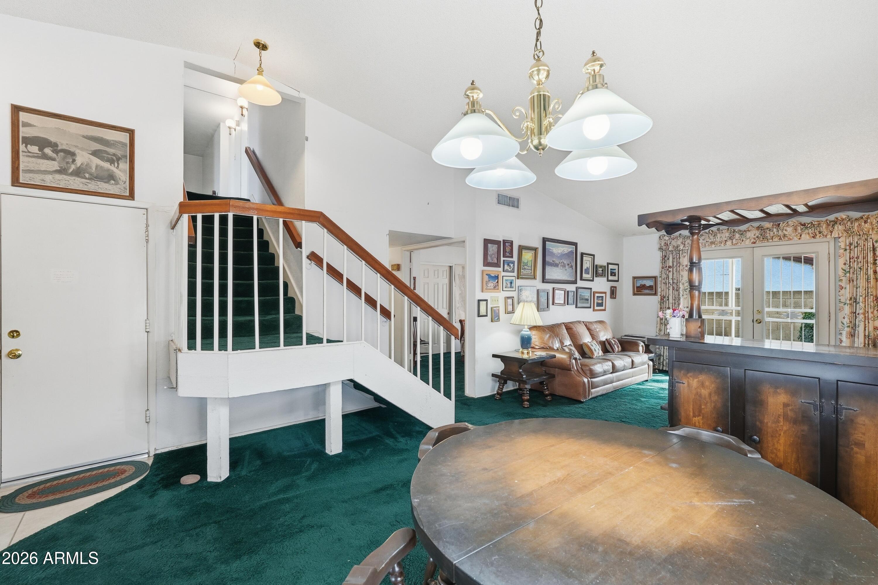 2605 W GELDING Drive