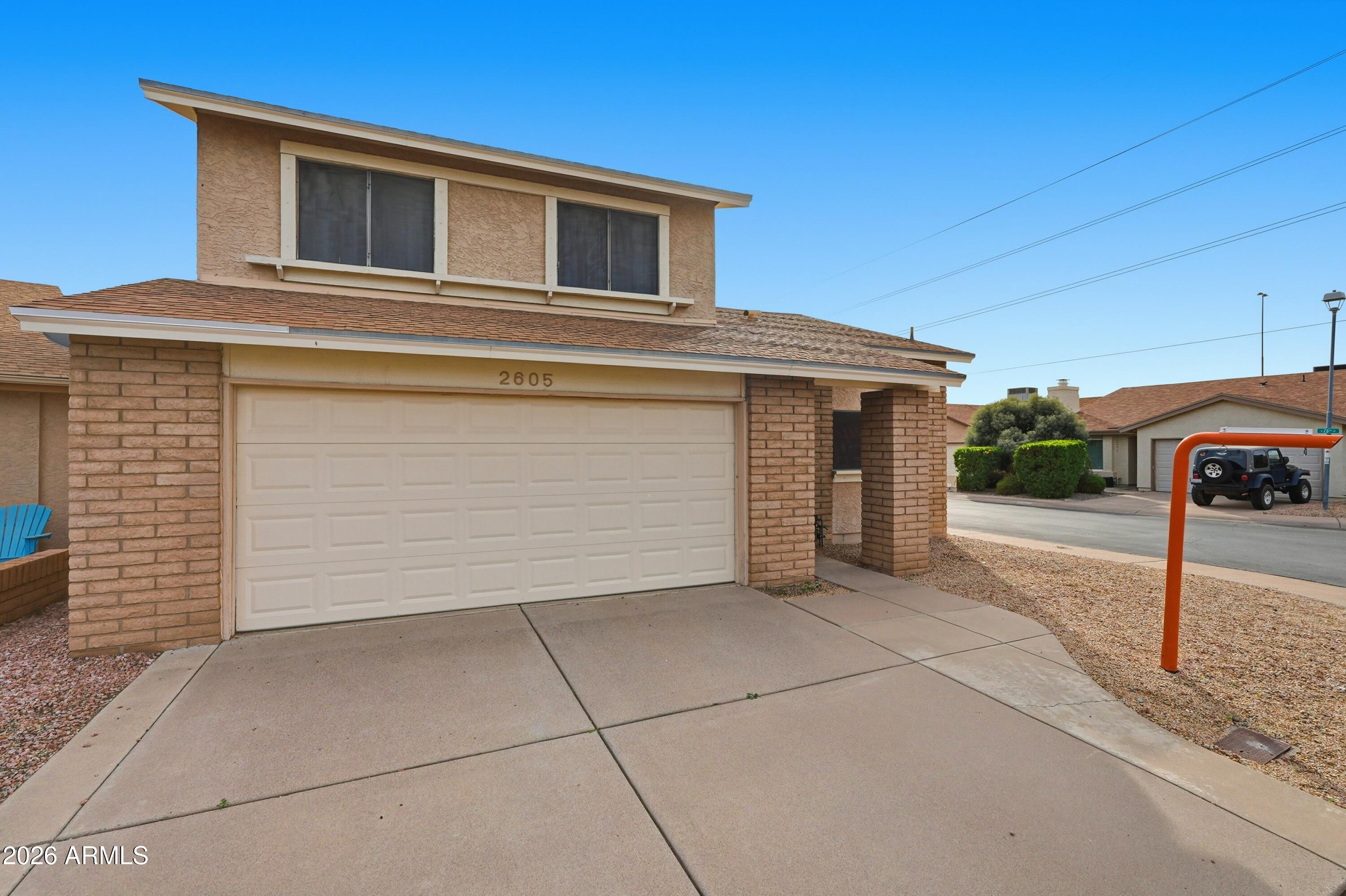 2605 W GELDING Drive