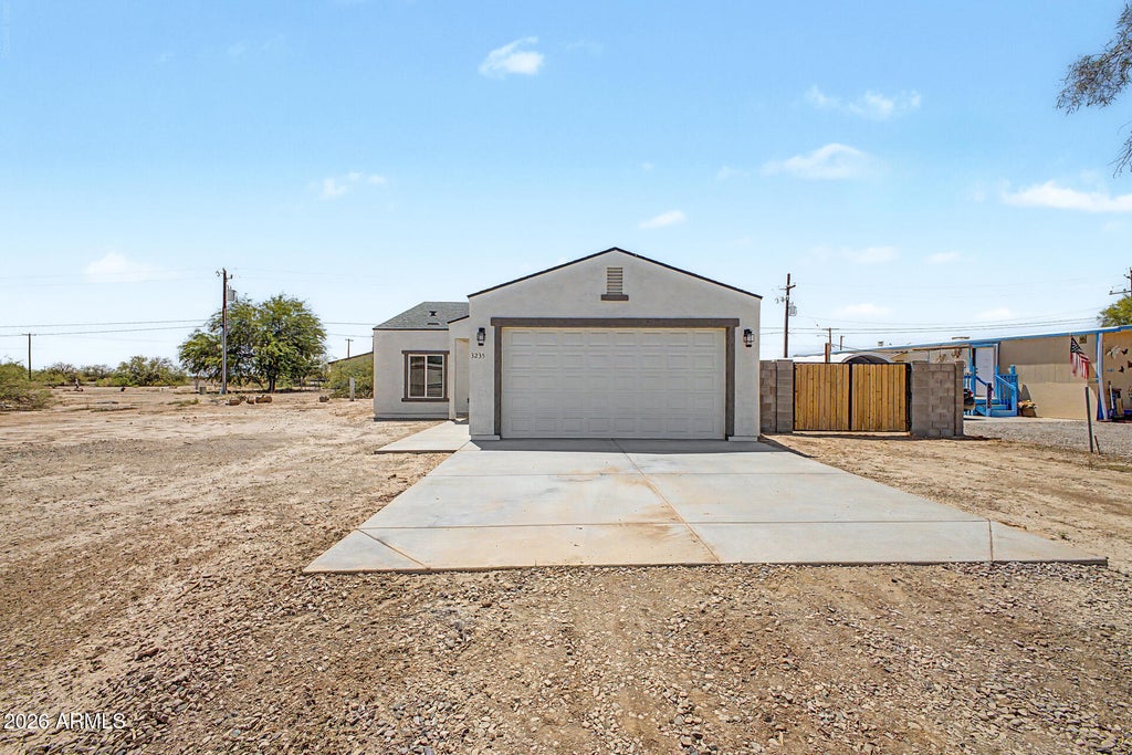 Photo of 3235 W Vaquero Drive, Eloy, AZ 85131 (MLS # 7070184)