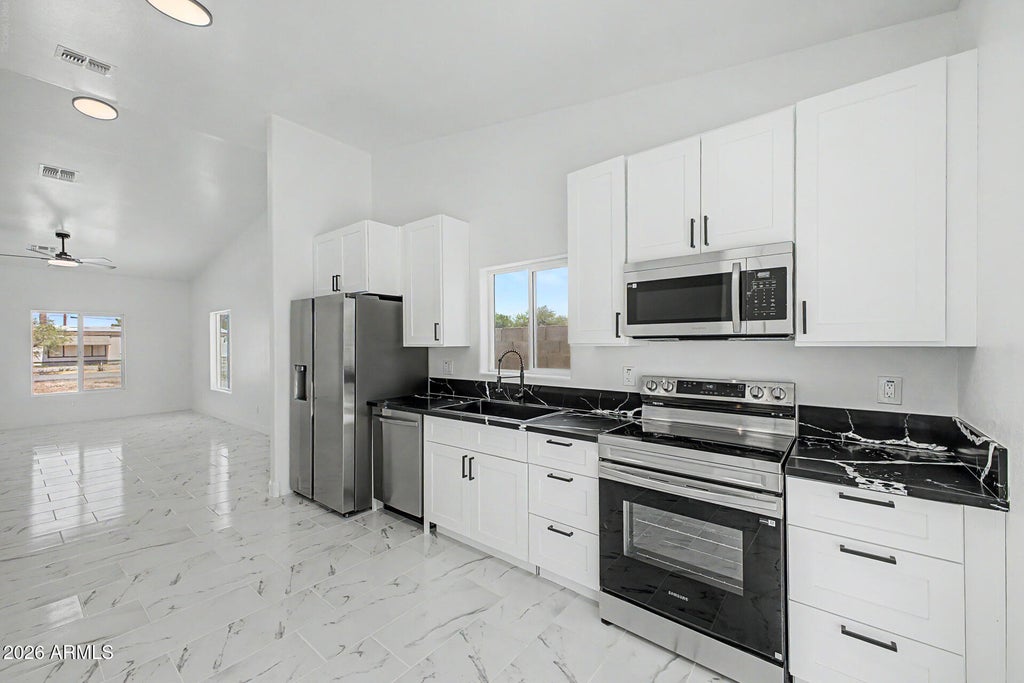 Photo of 3235 W Vaquero Drive, Eloy, AZ 85131 (MLS # 7070184)
