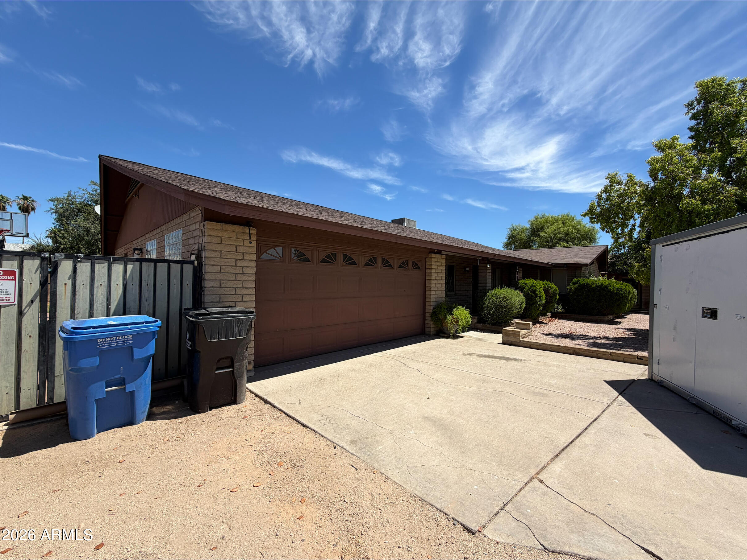 3502 E LARKSPUR Drive