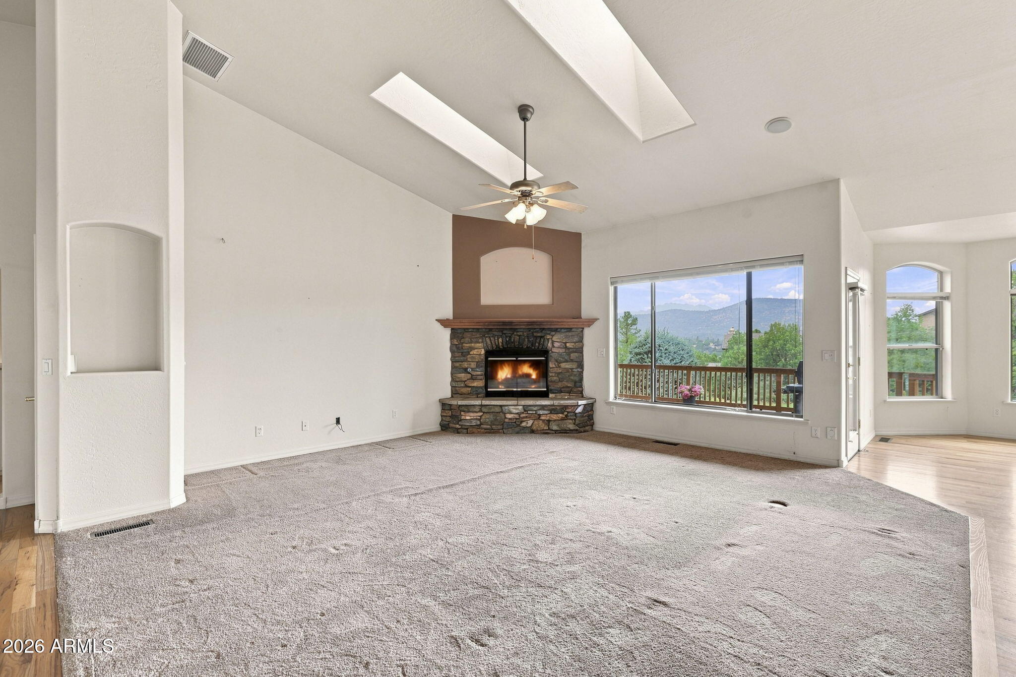 1820 WINDY WALK Lane
