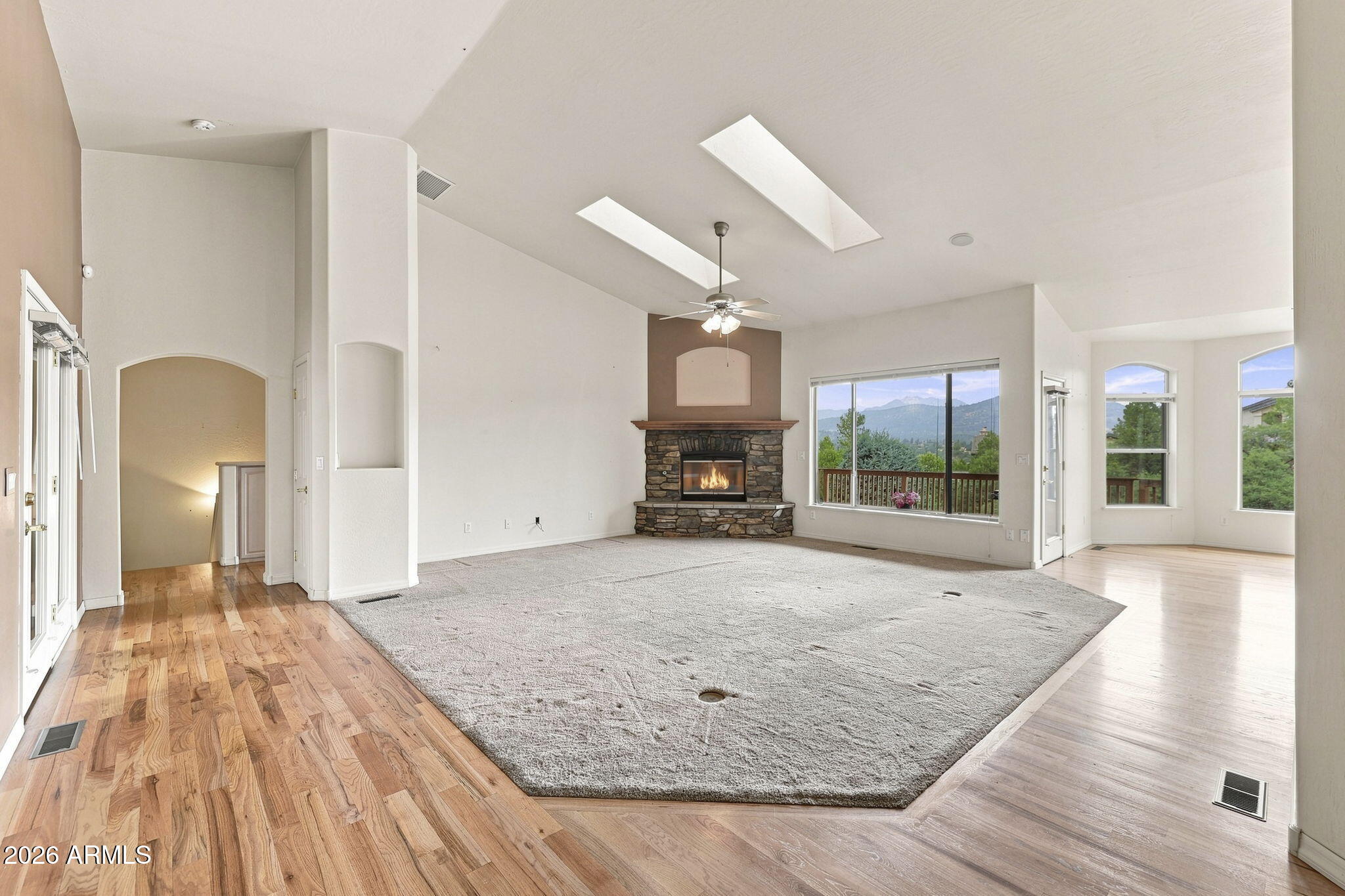 1820 WINDY WALK Lane