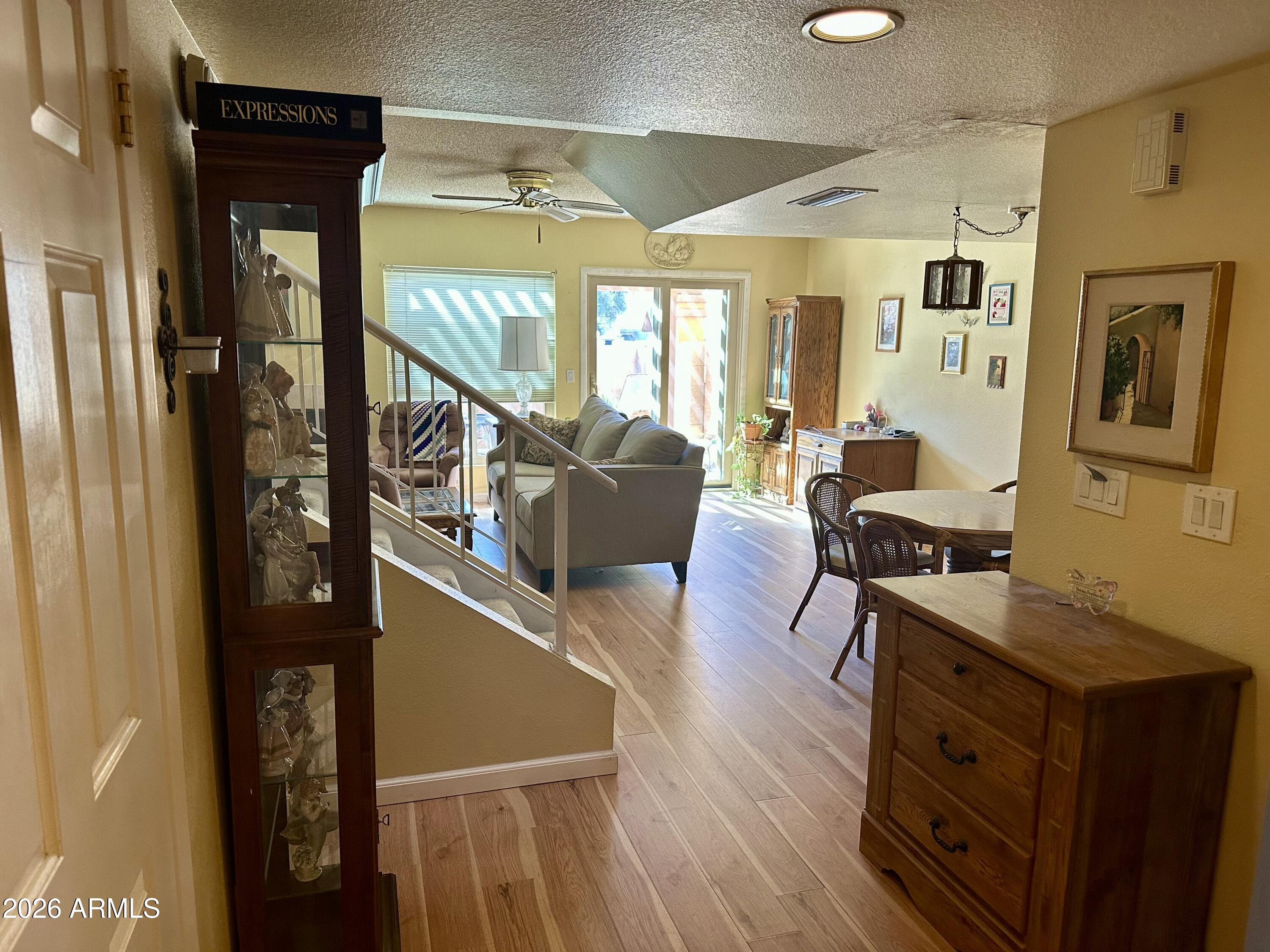 815 E GROVERS Avenue 12