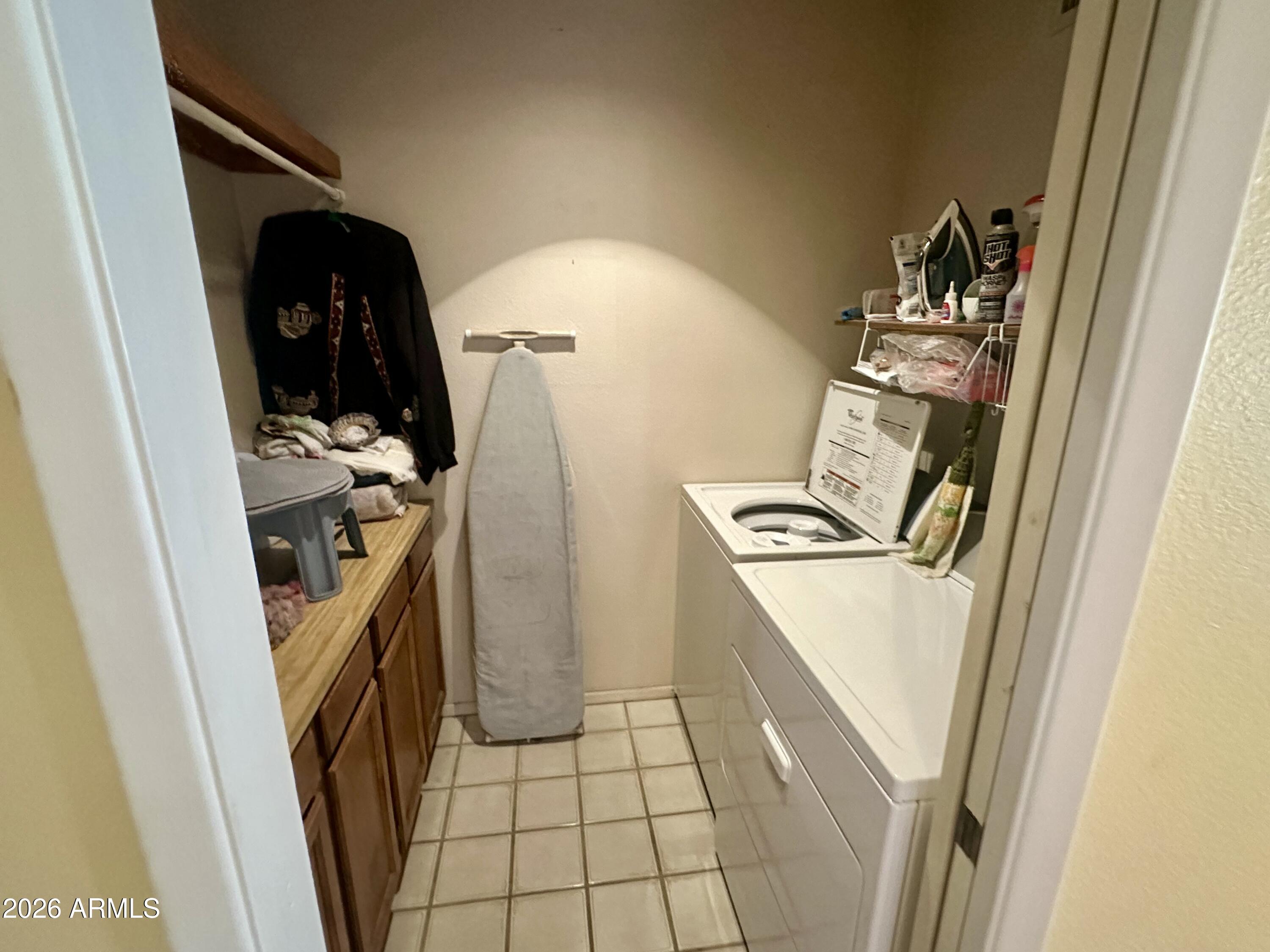 815 E GROVERS Avenue 12