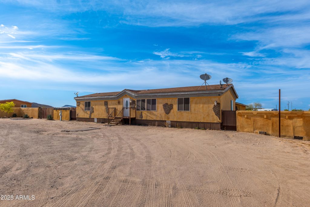 Photo of 37534 W Illini Street, Tonopah, AZ 85354 (MLS # 6917312)