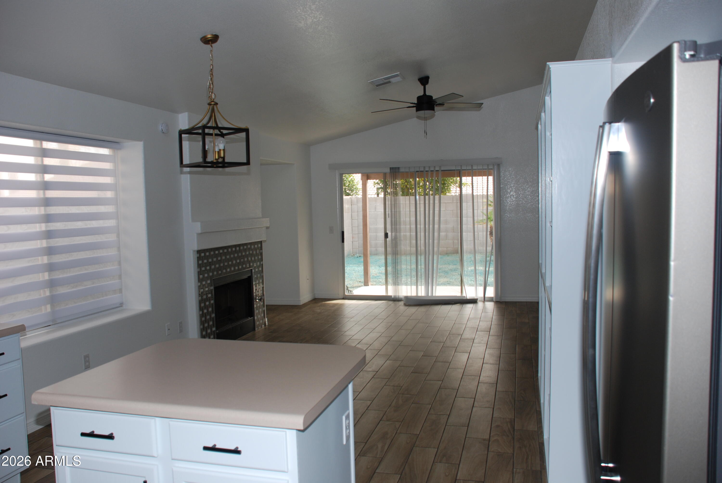 249 W GROVERS Avenue