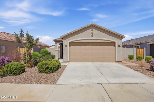 12168 E SUNFLOWER LN, FLORENCE, AZ 85132 - Image 560a1bffce4370683b0fd394840bd896/1121103167