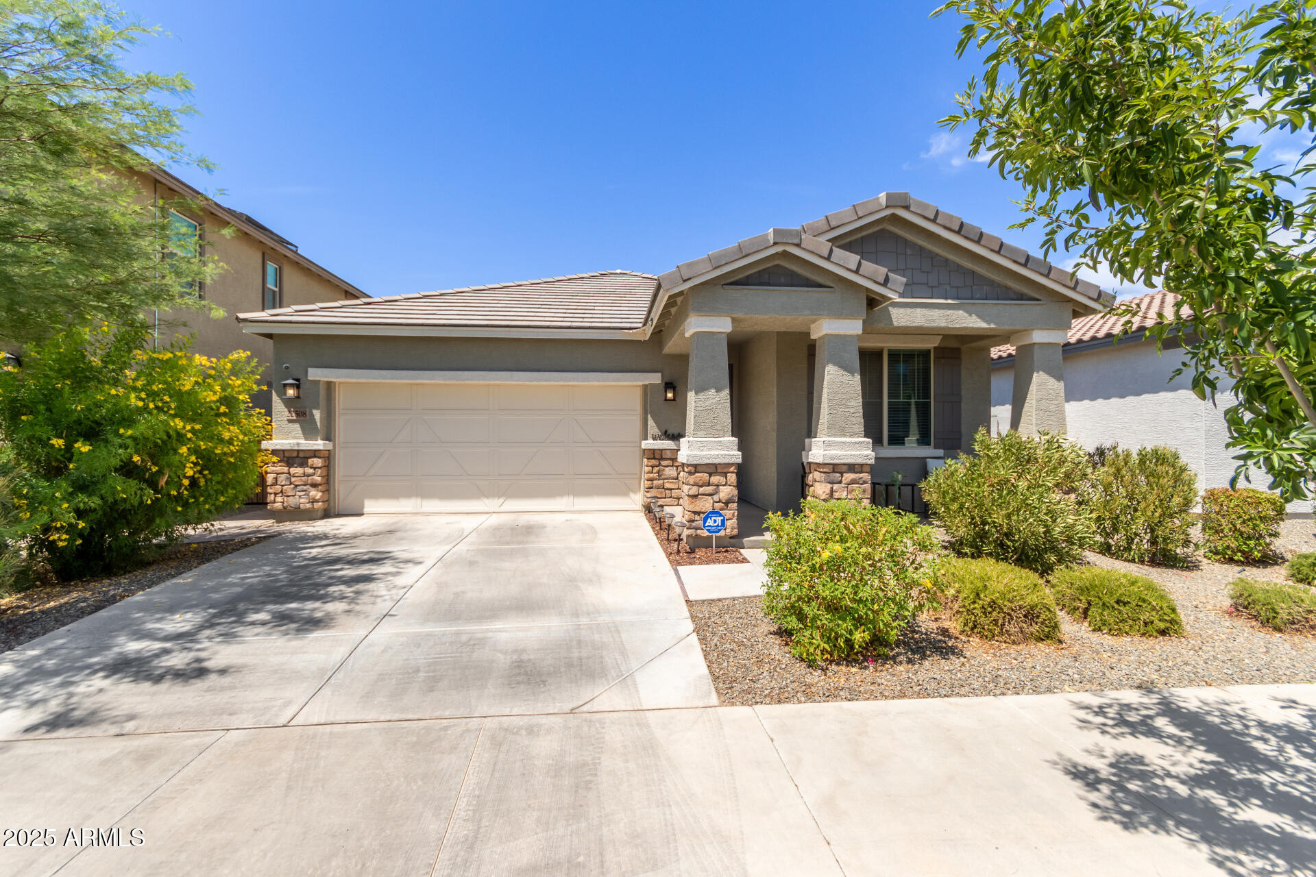 22508 E LAWNDALE Place