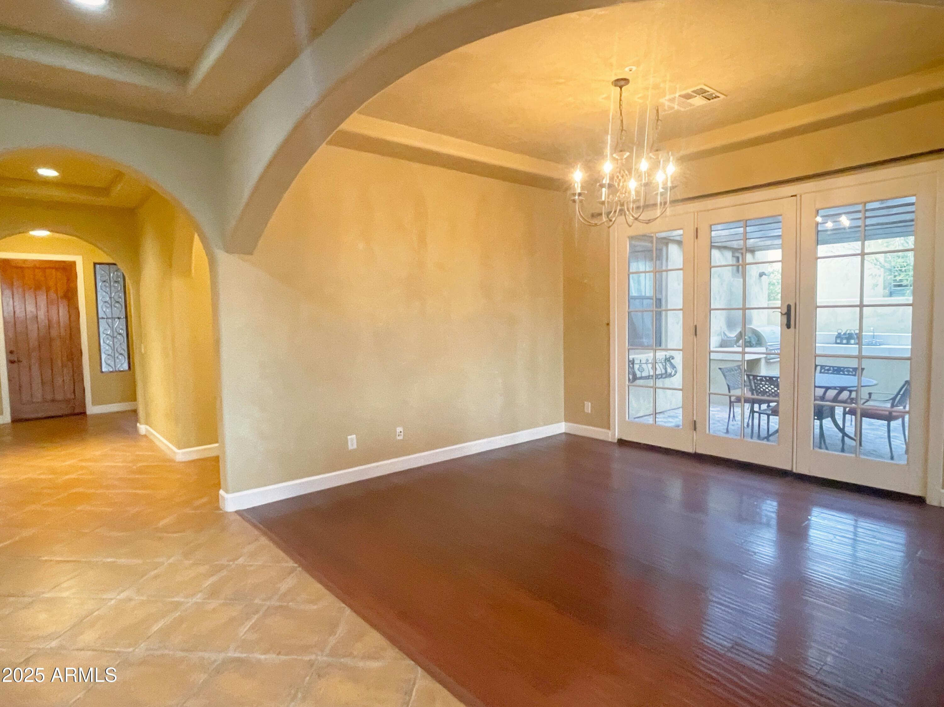 9443 E Ironwood Bend