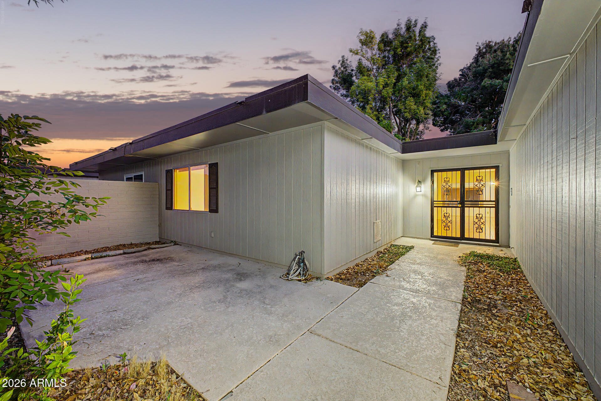10345 W GARNETTE Drive